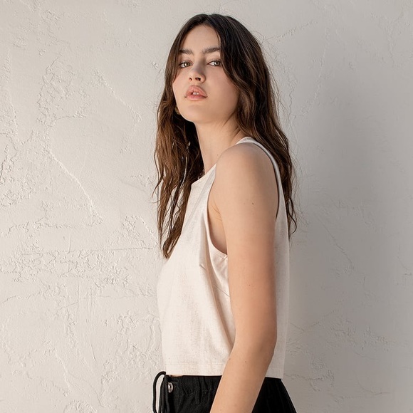 Lulus Straight to Style Beige Sleeveless Crop Top - Picture 13 of 16